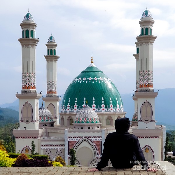 Masjid Hikmatul Khoir: Jasa & Layanan untuk Kehidupan Berkelanjutan di Cilacap